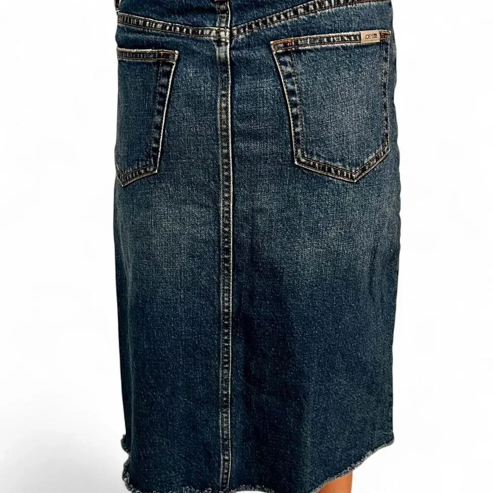 Joe’s Dark Wash Denim Midi Skirt. Size 26